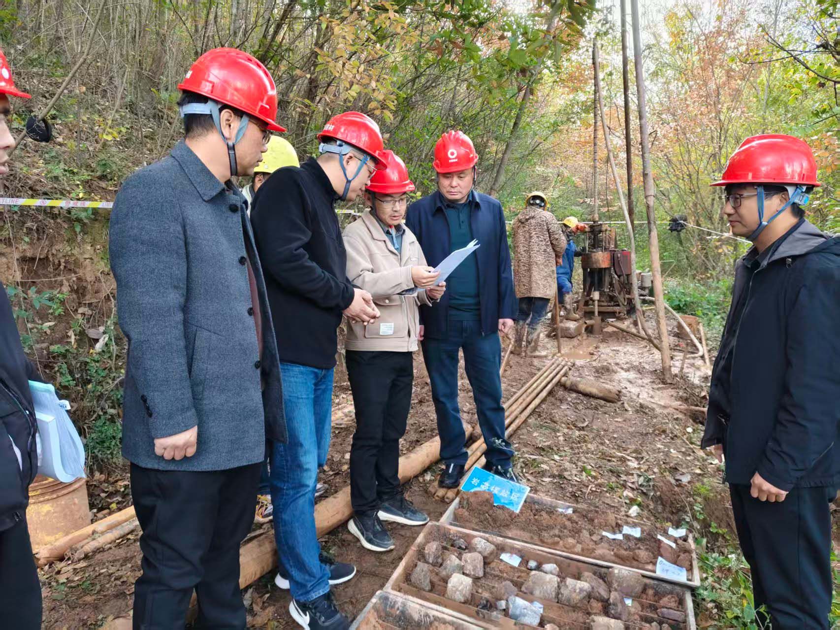 安全检查强管控 稳产护航向未来——河南总队领导深入老南高速项目开展安全专项检查