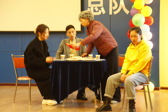 5、工勘公司小品:《等你回家》.jpg 5、工勘公司小品:《等你回家》.jpg