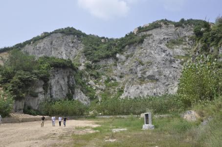 京九铁路（新县段）矿山地质环境治理工程.jpg