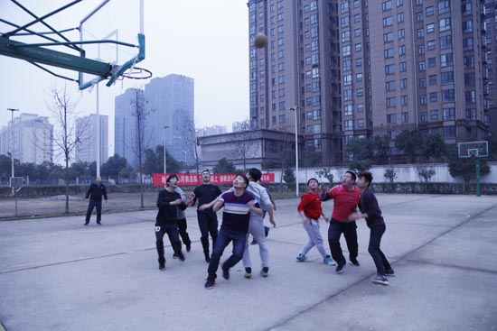 篮球1.jpg 篮球1.jpg