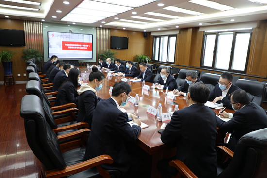 地勘中心（中国非矿）组织党委理论学习中心组第二次集体学习